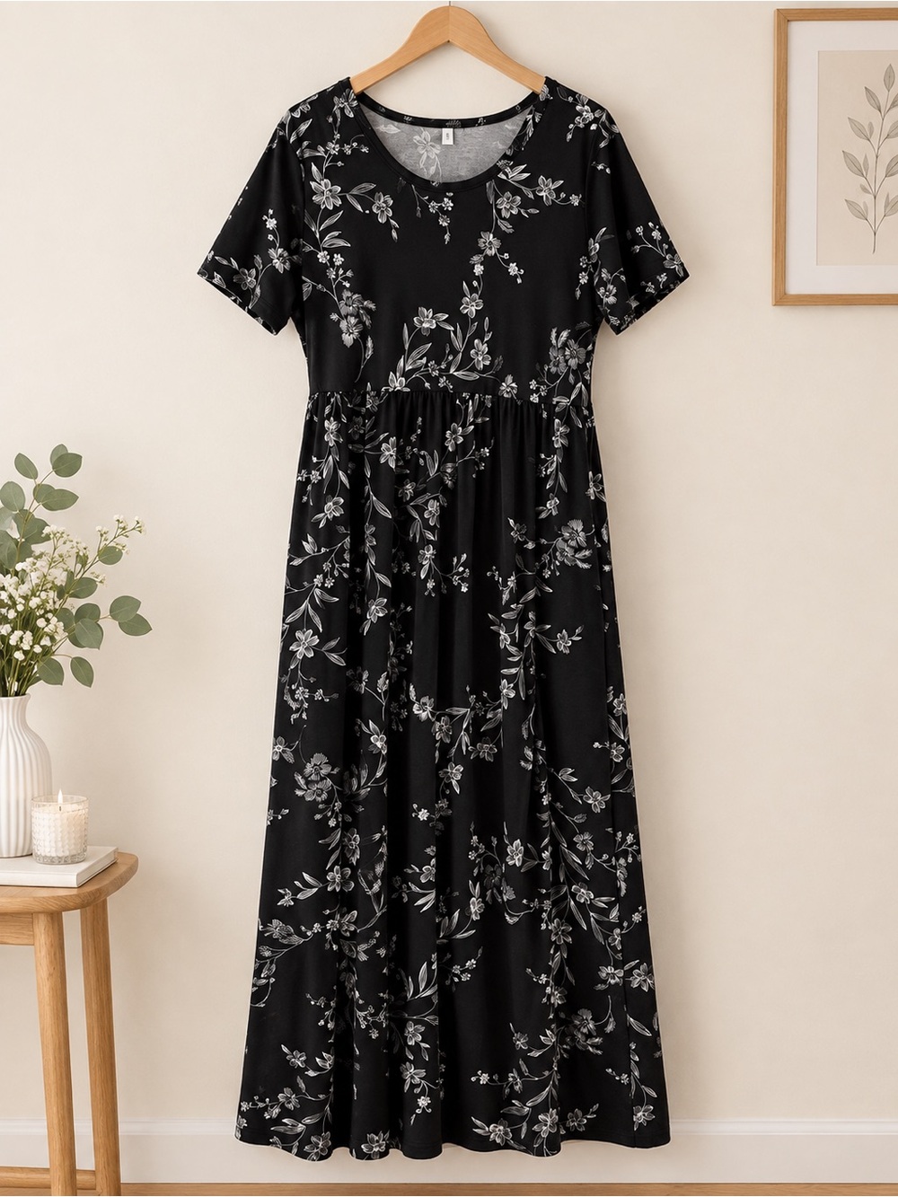 Women's Black and White Floral Short Sleeve Maxi Dress